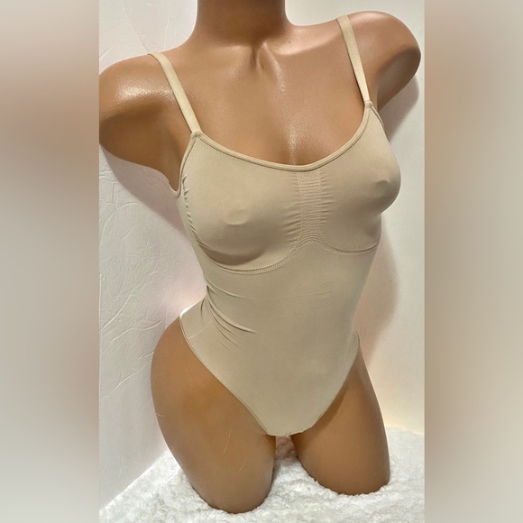 Skims Seamless Sculpting Brief Bodysuit L/XL - Picture 3 of 6